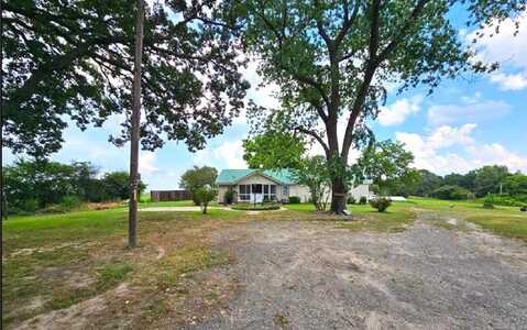 216 Happy Rd, Clinton, AR 72031