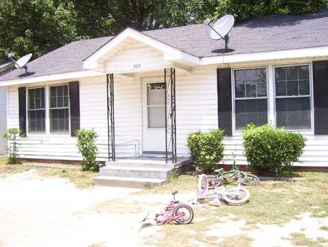 305 W 26th Avenue, Pine Bluff, AR 71603