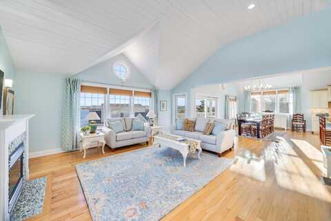 138 Baxter Avenue, West Yarmouth, MA 02673