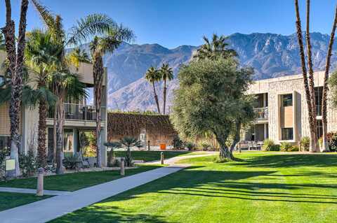 455 Desert Lakes Drive, Palm Springs, CA 92264