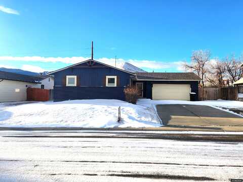 2257 W 45th Street, Casper, WY 82604