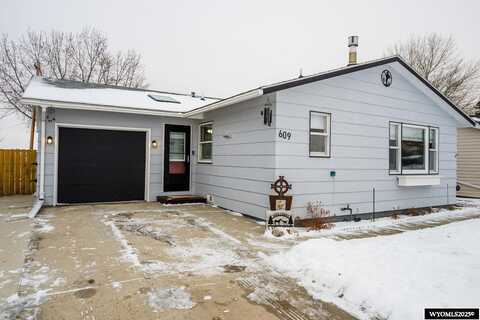 609 S Burritt Avenue, Buffalo, WY 82834