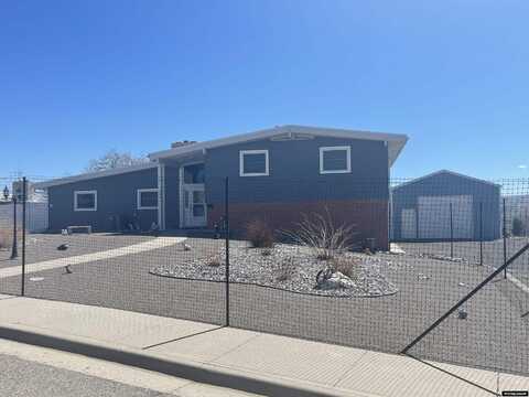 839 Clark Street, Thermopolis, WY 82443