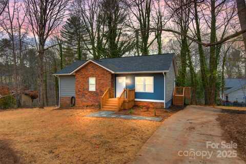 3711 Indian Court, Lenoir, NC 28601