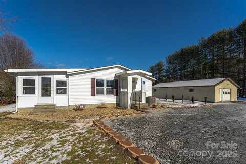 29 Busk Drive, Mills River, NC 28759