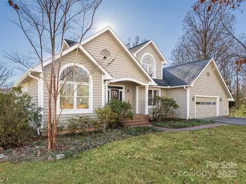 15 Breckenridge Drive, Fairview, NC 28730