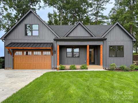 44 Skylar Lane, Mills River, NC 28759