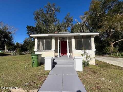 2114 oak Street, Palatka, FL 32177