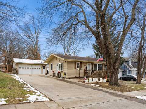 1007 W Boston Avenue, Indianola, IA 50125