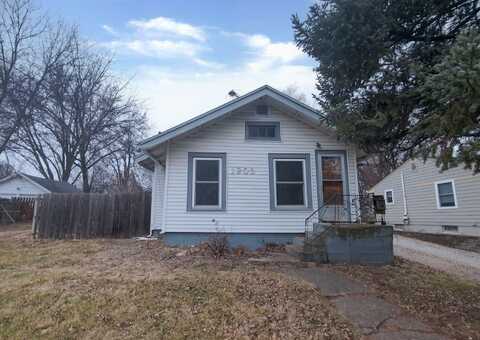 1203 Herold Avenue, Des Moines, IA 50315