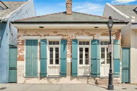 527 BURGUNDY Street 4, New Orleans, LA 70112