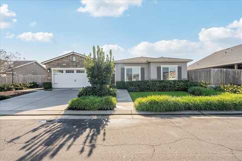 3343 parks Avenue, Tulare, CA 93274