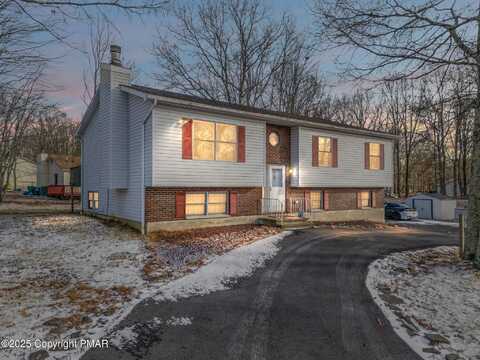 2123 Valleyview Drive, Bushkill, PA 18324