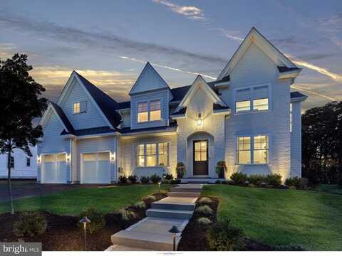 305 OLD KINGFISHER LANE, MALVERN, PA 19355