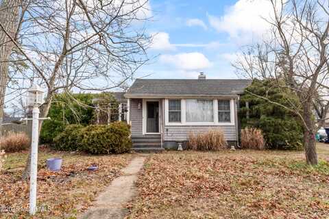 325 Tiller Avenue, Beachwood, NJ 08722