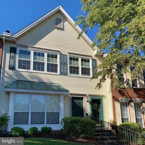 139 GREGORY LANE, FRANKLIN PARK, NJ 08823