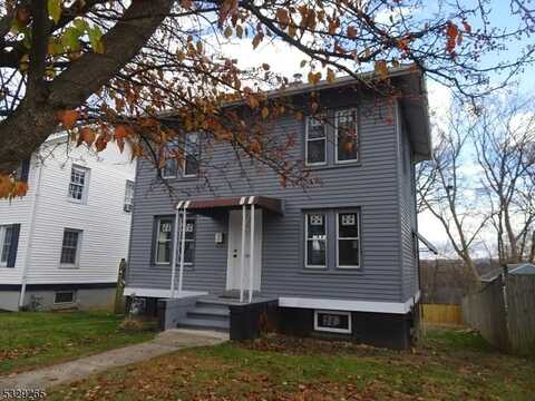 594 Tuttle St, Phillipsburg, NJ 08865