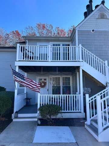 256 London Ct, Egg Harbor Township, NJ 08234