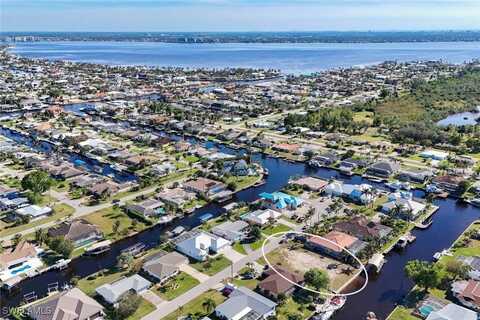 5406 SW 2nd Place, Cape Coral, FL 33914