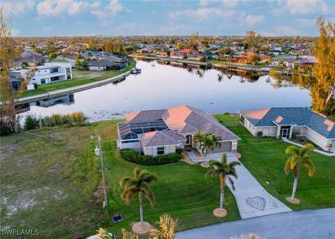 2902 SW 10th Place, Cape Coral, FL 33914