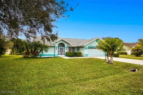 558 Foxcreek Drive, Lehigh Acres, FL 33974
