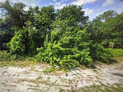 1244 Echard Street E, Lehigh Acres, FL 33974