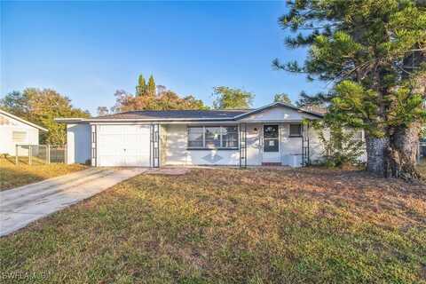 1536 Lindale Circle, Lehigh Acres, FL 33936