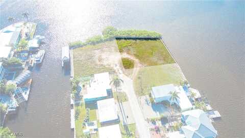 2638 Second Street, Matlacha, FL 33993