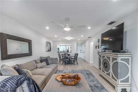 7402 Lake Breeze Drive, Fort Myers, FL 33907