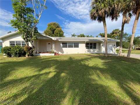 3923 Edgewood Avenue, Fort Myers, FL 33916