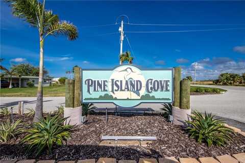 7180 Ladyfish Drive, Saint James City, FL 33956