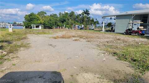 undefined, Fort Myers, FL 33905
