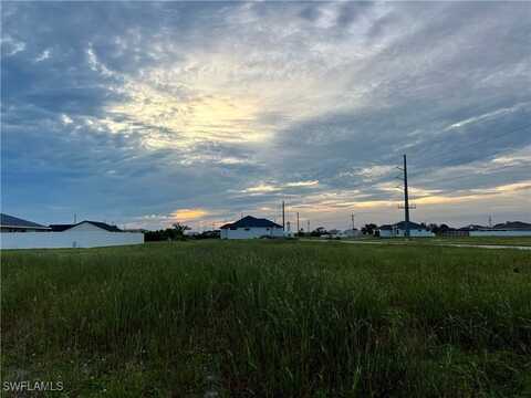 128 Kismet Parkway W, Cape Coral, FL 33993