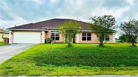 4003 8th Street SW, Lehigh Acres, FL 33976