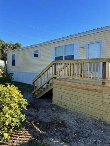 722 Higgins Road, North Fort Myers, FL 33917