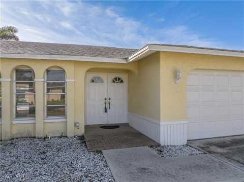 818 Monticello Court, Cape Coral, FL 33904