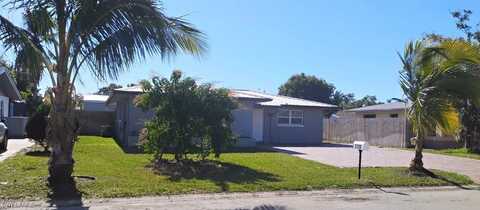 1736 Framingham Court, Fort Myers, FL 33907