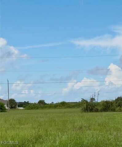 4021 NW 36th Place, Cape Coral, FL 33993