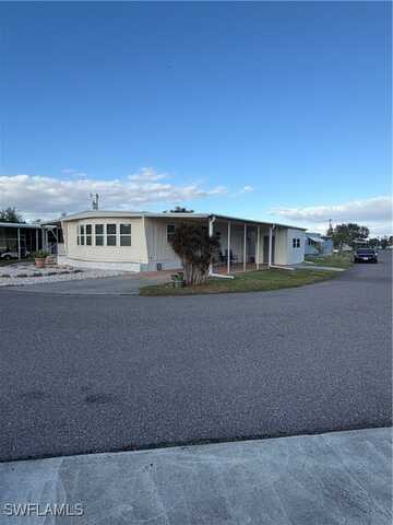 5744 Captain John Smith Loop, North Fort Myers, FL 33917