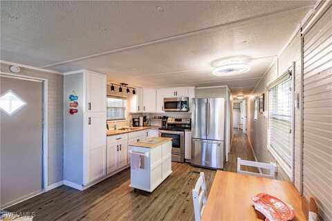 9806 Sugarberry Way, Fort Myers, FL 33905