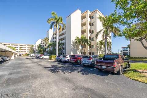 7406 Lake Breeze Drive, Fort Myers, FL 33907