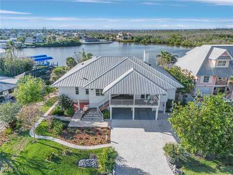 2771 Teal Court, Saint James City, FL 33956