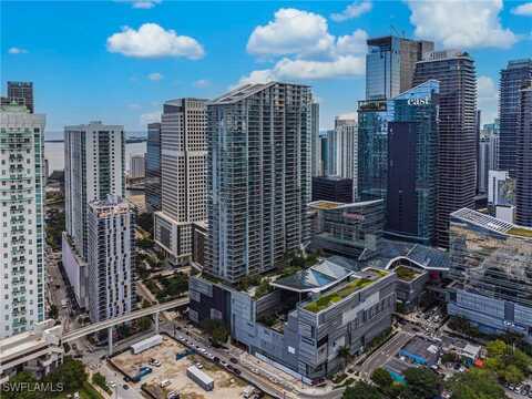68 SE 6TH Street, Miami, FL 33131