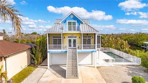2690 Gull Court, Saint James City, FL 33956