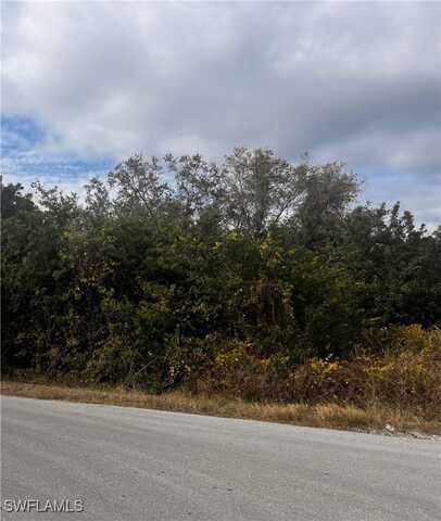 3404 2nd Street W, Lehigh Acres, FL 33971