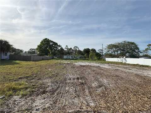 19 Illinois Road, Lehigh Acres, FL 33936