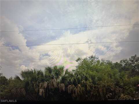 3309 32nd Street W, Lehigh Acres, FL 33971