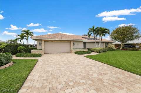 2167 Cape Way, North Fort Myers, FL 33917
