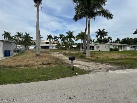 9934 Almetta Avenue, Fort Myers, FL 33919