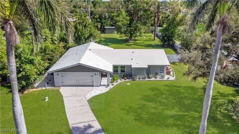 62 W North Shore Avenue, North Fort Myers, FL 33903
